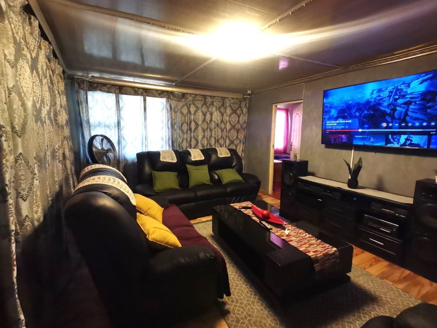 3 Bedroom Property for Sale in Kwazakhele Eastern Cape